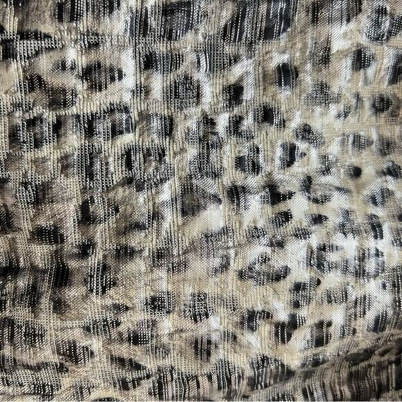 Tom and Linda Platt Animal Print Sleeveless Pleated Cocktail Formal Dress - Picture 9 of 13